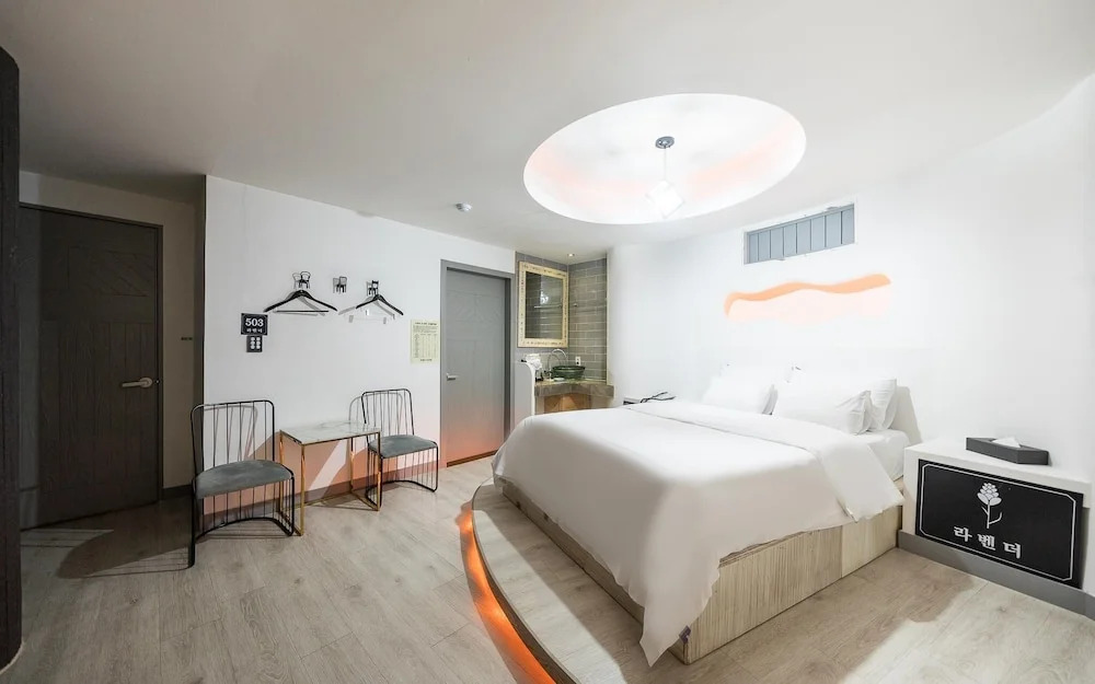 Hotel Lavender