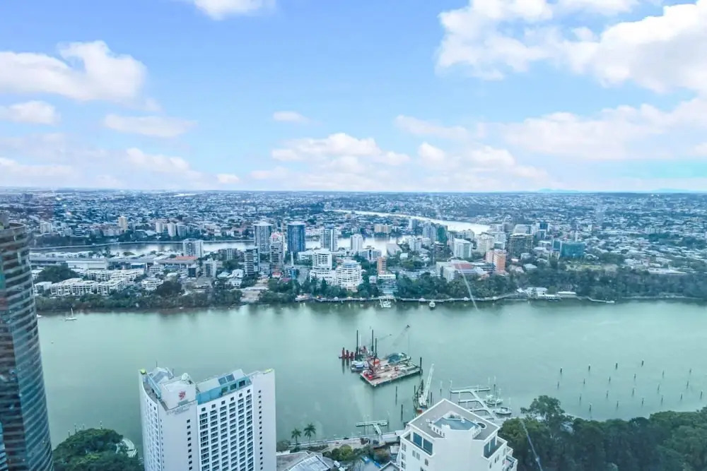 Luxury 1 Bedroom Retreat in Brisbane City With Pool and gym