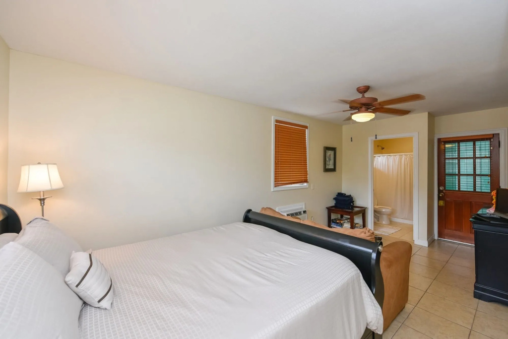 Coastal Surfside By Beachside Management