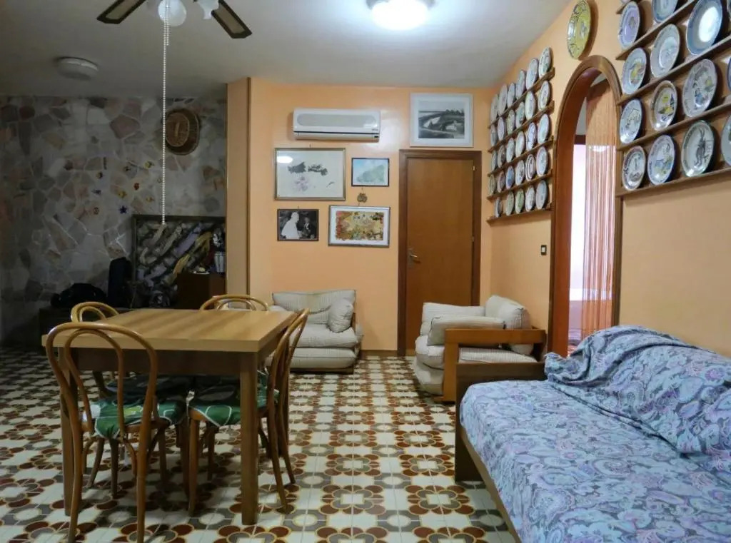100 passi dal mare