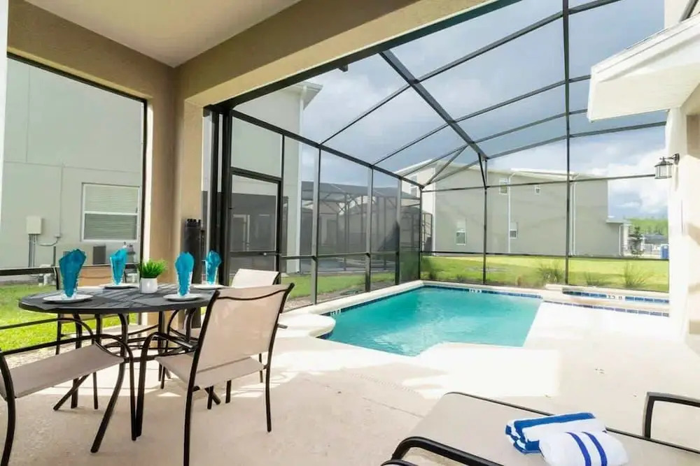 Luxe 5BR Villa Pool Game Room Minutes to Disney