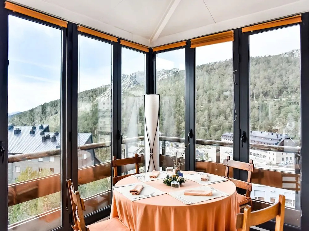 Hotel El Corzo