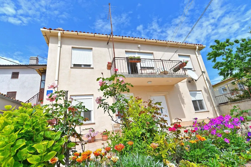 Apartment 608