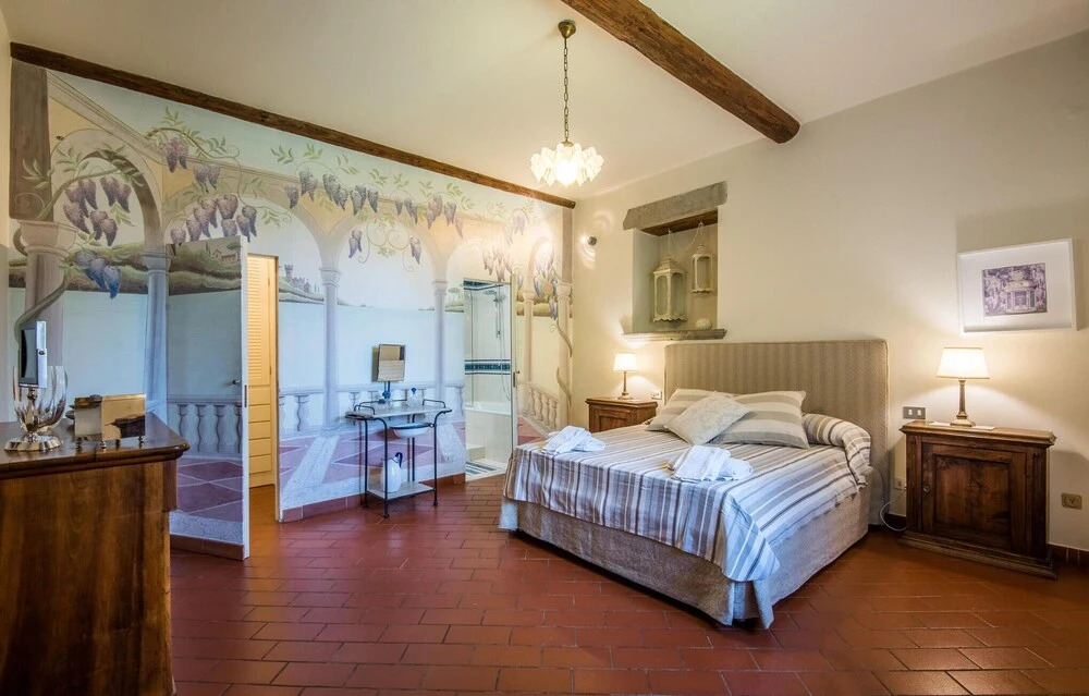 Amazing Home in Castiglion Fiorentino With 4 Bedrooms, Private Swimming Pool and Outdoor Swimming Pool