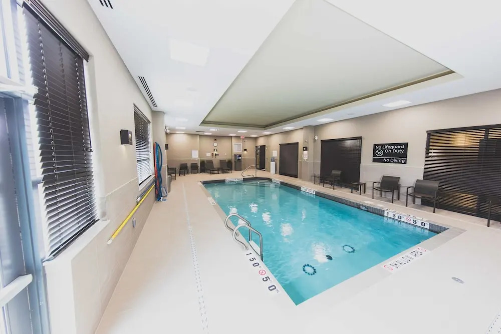 Hampton Inn & Suites by Hilton Bolton
