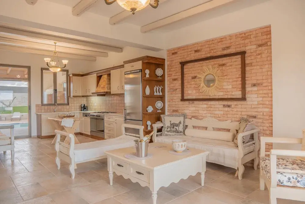 Avelia Luxury Villa with private pool