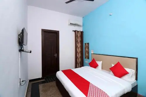OYO 19640 Hotel Ks