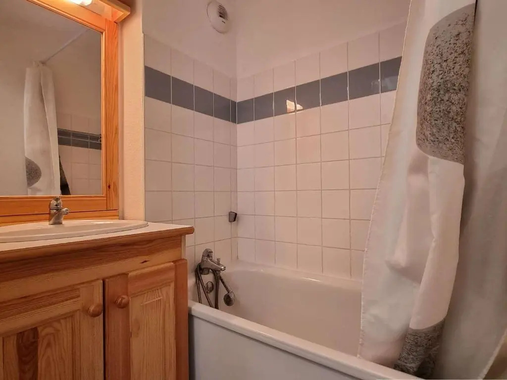 Appartement Le Dévoluy, 2 pièces, 6 personnes - FR-1-525-197