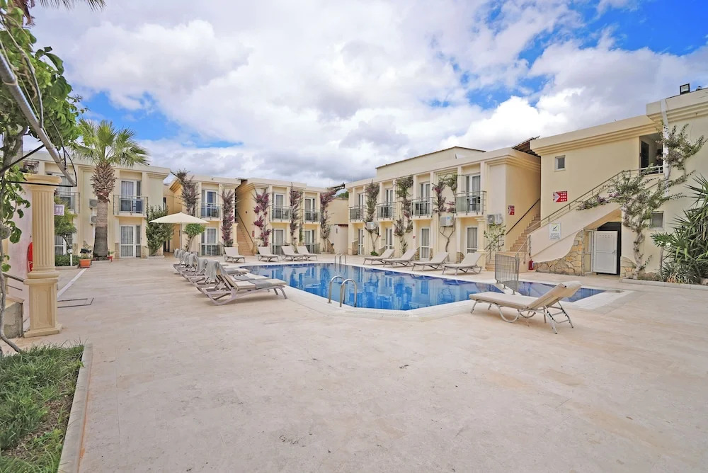 Ömer Aybak Beach Hotel
