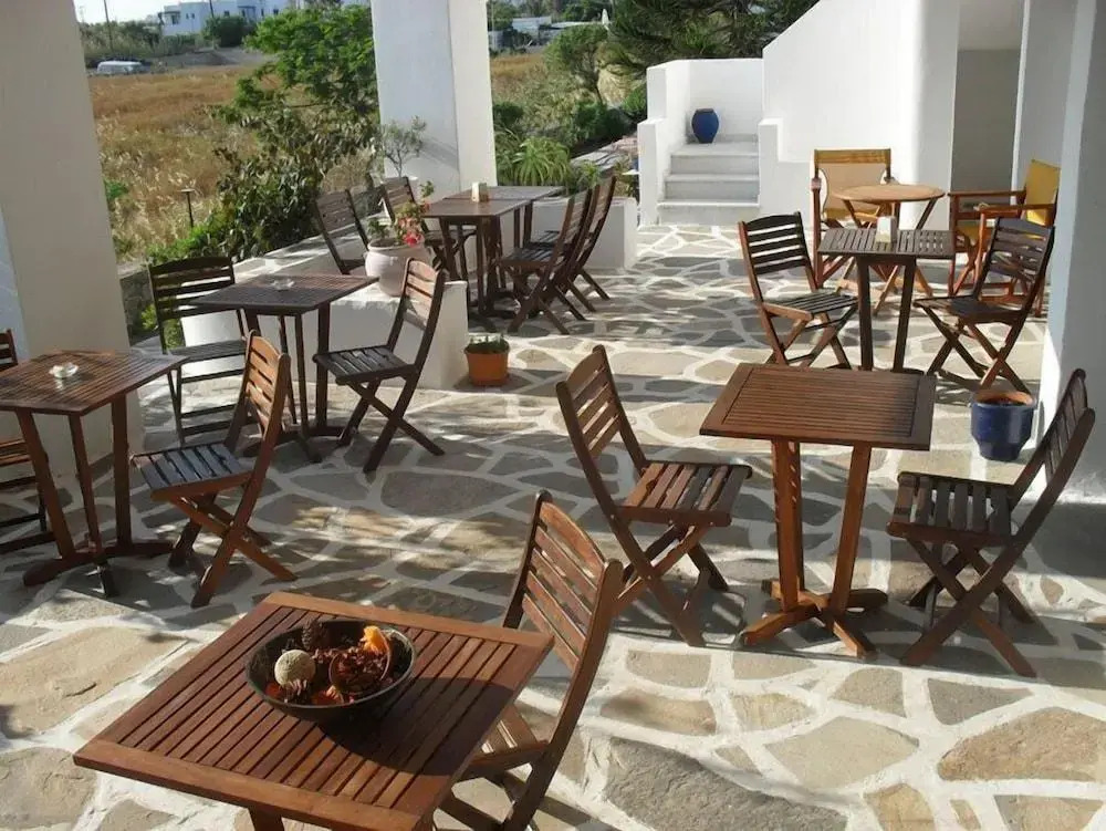 Fikas Hotel