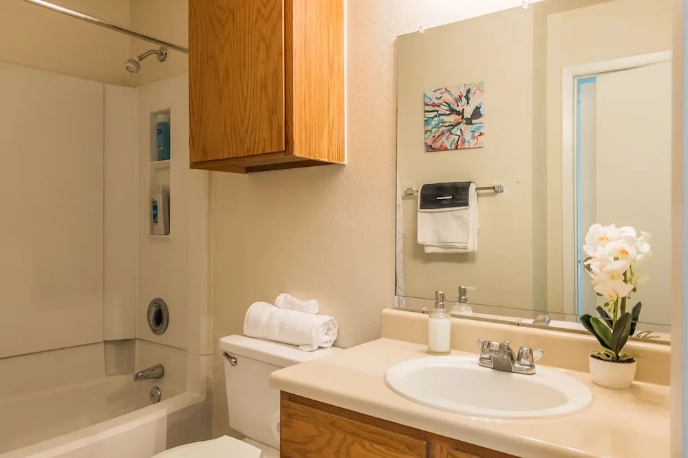 2 BR Apt in Windy Hill near beach by Frontdesk