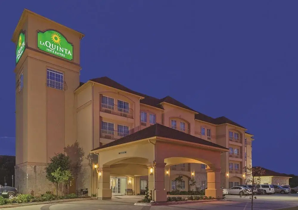 La Quinta by Wyndham DFW Airport West - Bedford