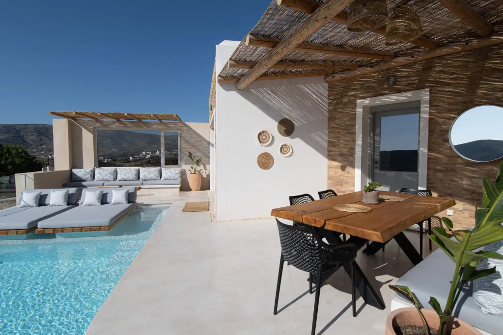 Youtopia Ios Luxury Villas & Suite