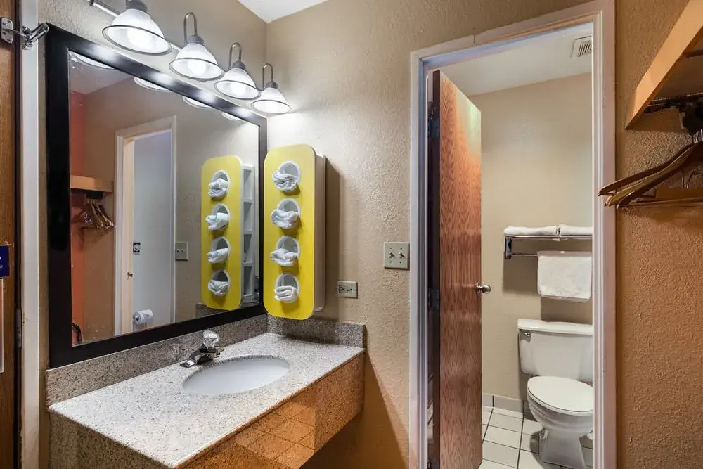 Motel 6-Libertyville, IL