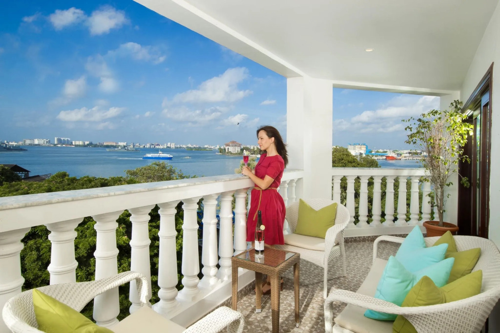 Fragrant Nature Kochi - A Five star Classified Hotel