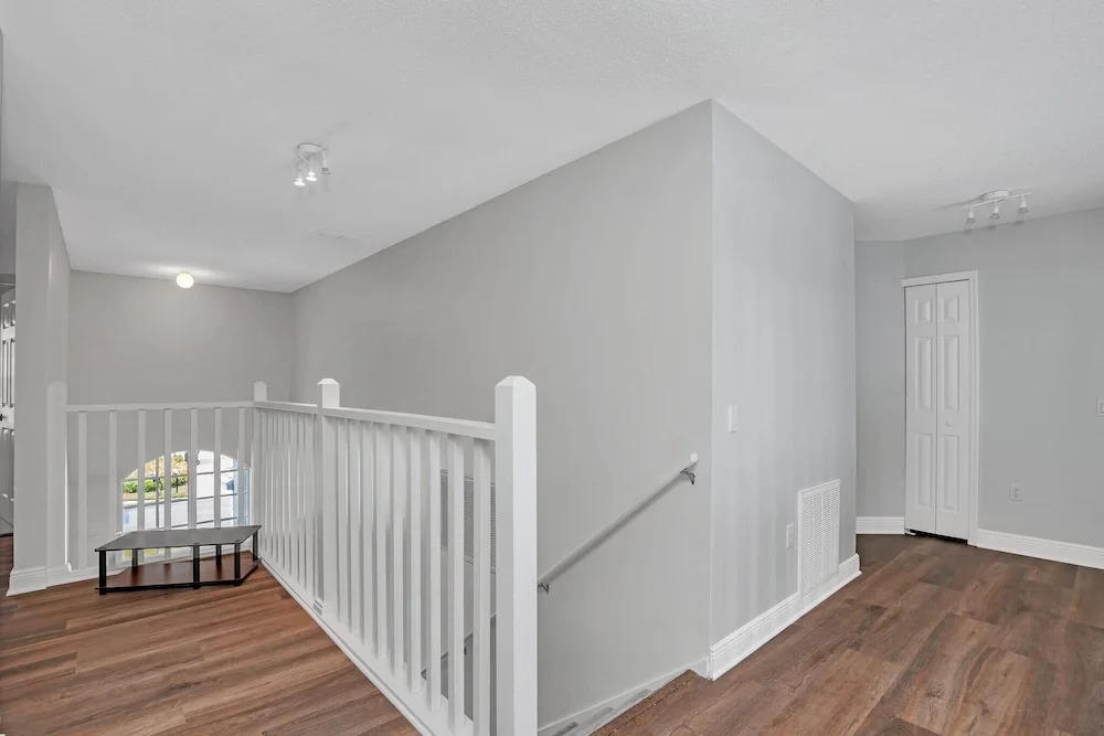 Huge and Modern Home, Only 12 Miles From Disney! #6wr338