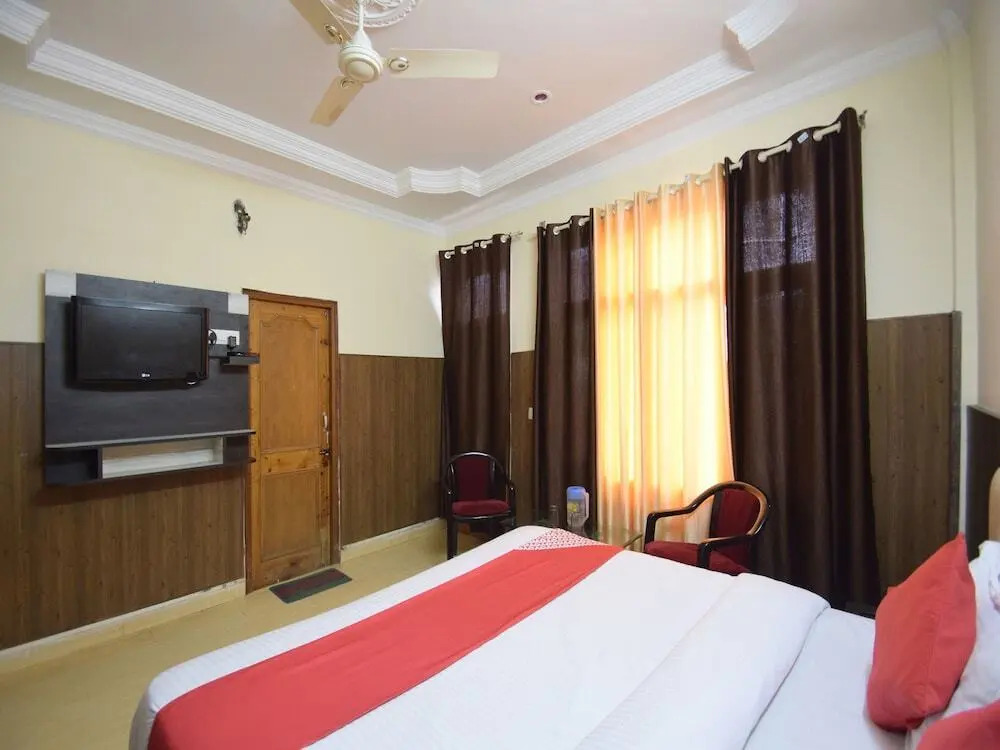 SN Resort by OYO Rooms