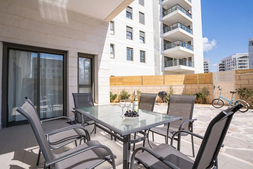 Splendid Achziv Garden Apartment