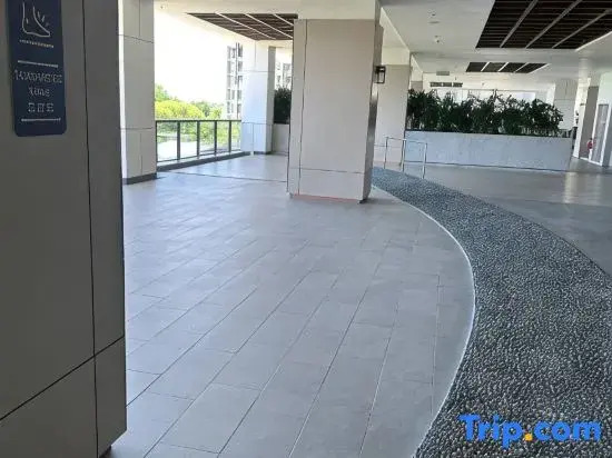 K Avenue Condominium By The Pillow House