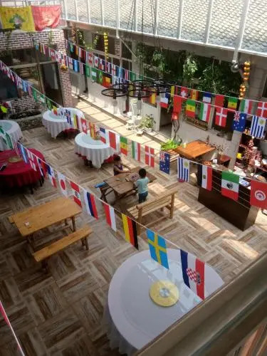 Yanlaixing Guesthouse