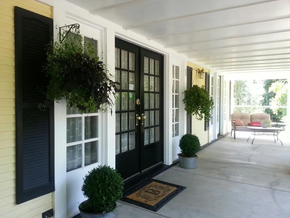 Bayberry Inn B&B and Oregon Wellness Retreat