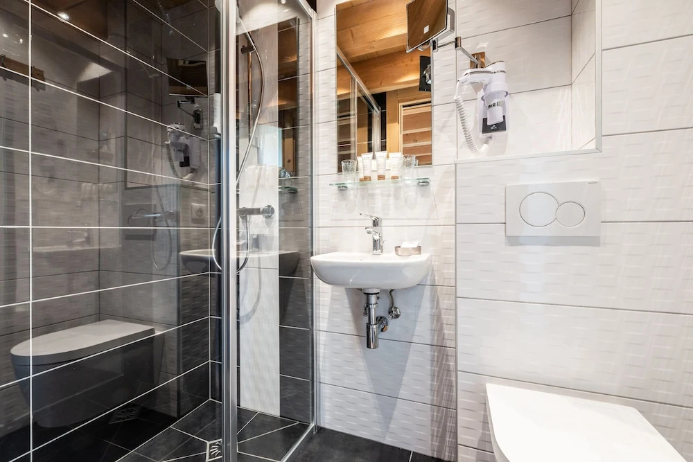 Les Hirondelles Apartments Morzine By Emerald Stay