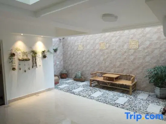 Lanyu Bieyuan Hostel
