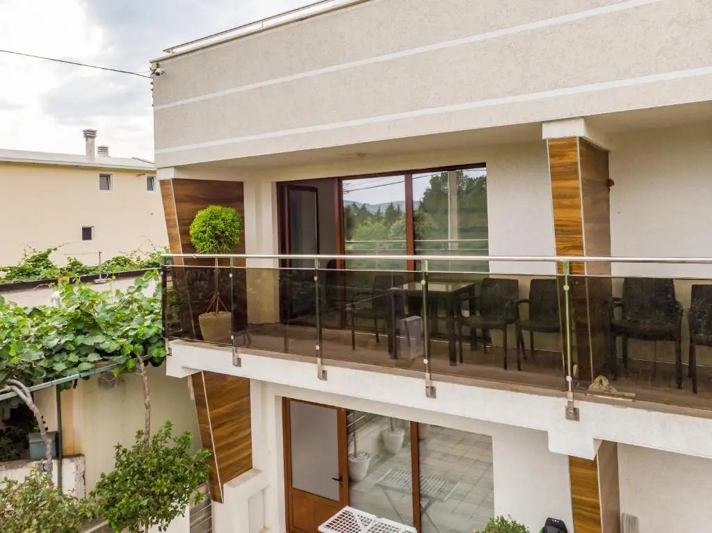 Apartments Davor