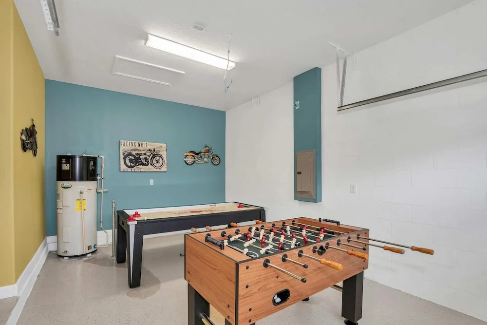 Modern Home, Big Pool Area Near Disney, CDC Cleaning 4cg456