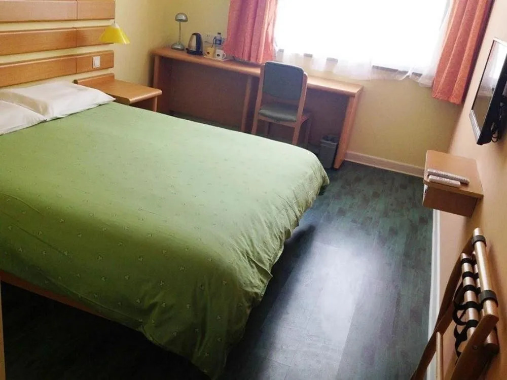 Home Inn Hotel