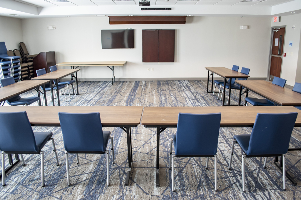 Holiday Inn Express & Suites - Mason City by IHG