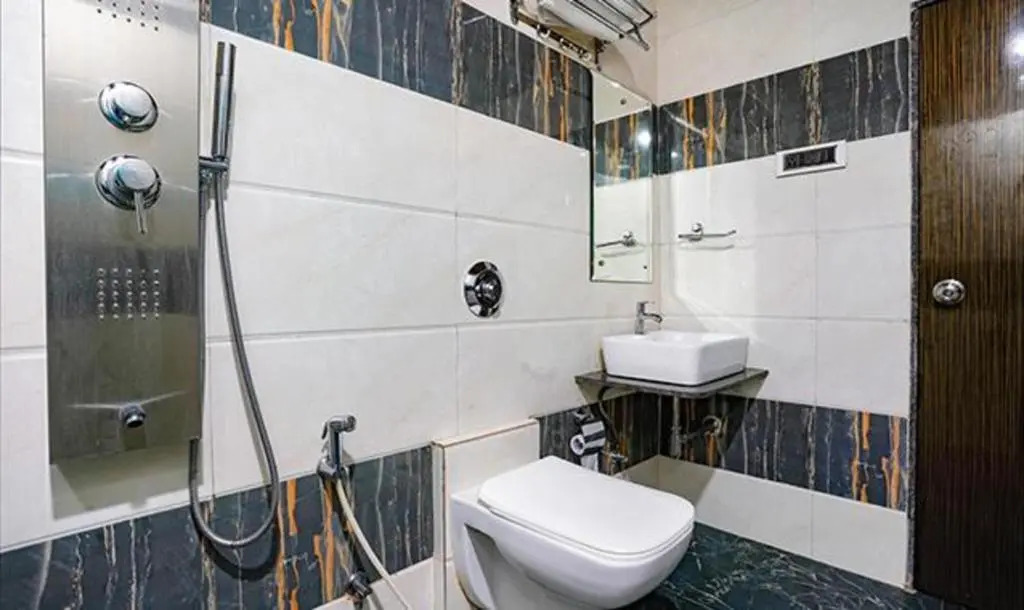 Capital O 62560 Hotel Zaid International