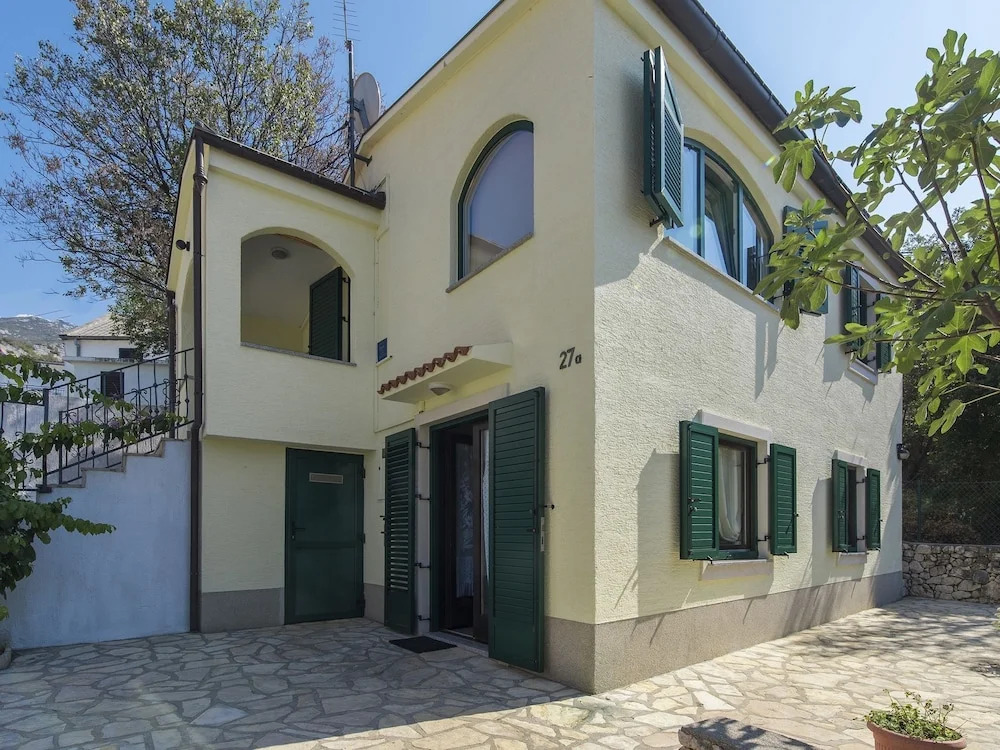 Nice Summer House With sea View, Jacuzzi, Private Garden