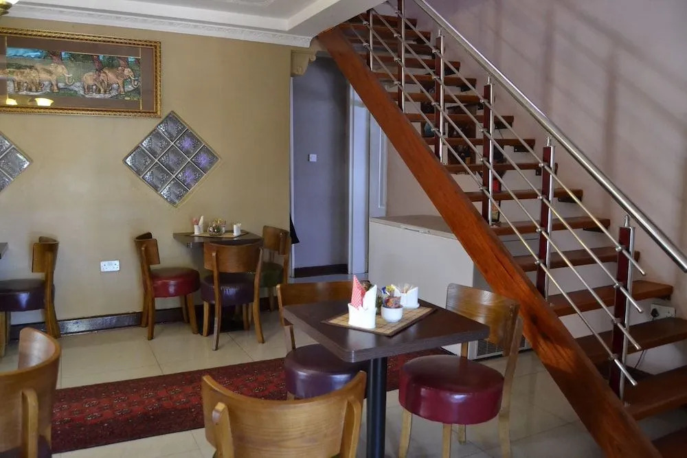Triple Palms Bed and Breakfast