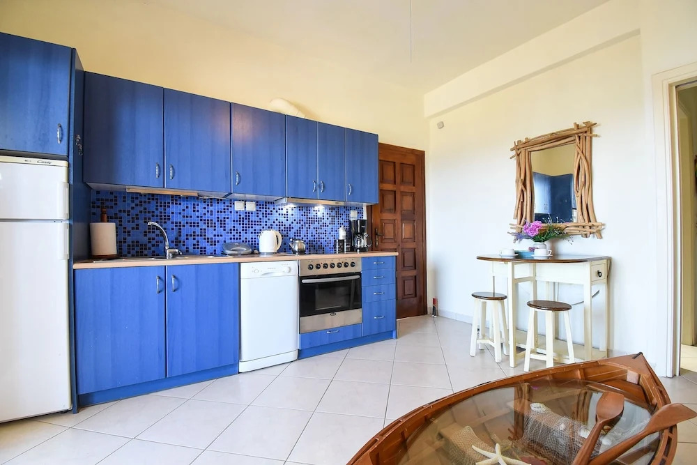 Areos Galaxy Apartments With Beach View