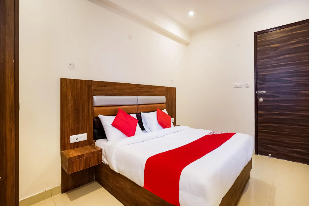 OYO 68955 Hotel Blue Eye