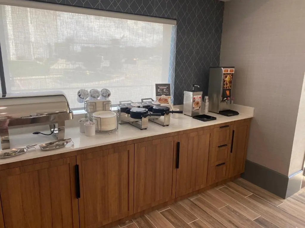 Comfort Inn & Suites Gallatin - Nashville Metro