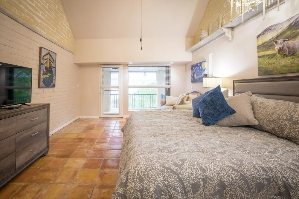 Serenity Point At Canyon Lake 4 Bedroom Home