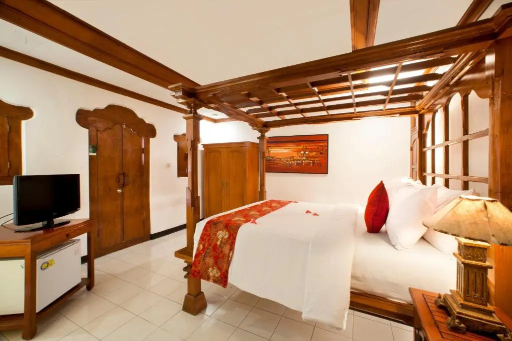 Bali Taman Beach Resort & Spa Lovina