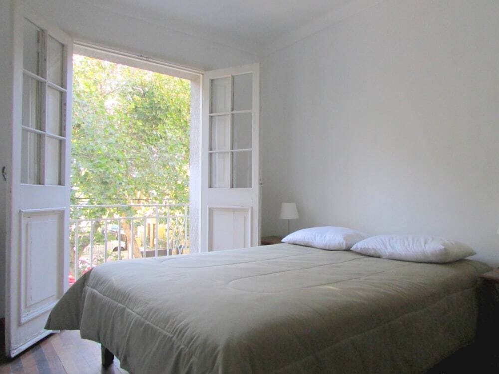 Hostal Romandia-33.44279