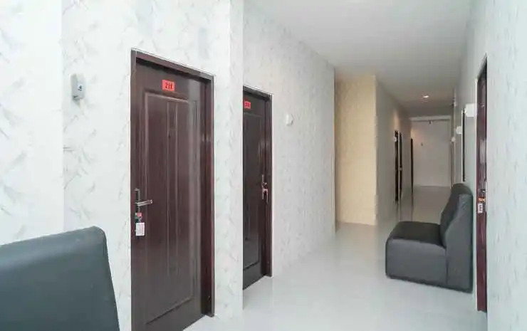 RedDoorz near Sarinah Jakarta
