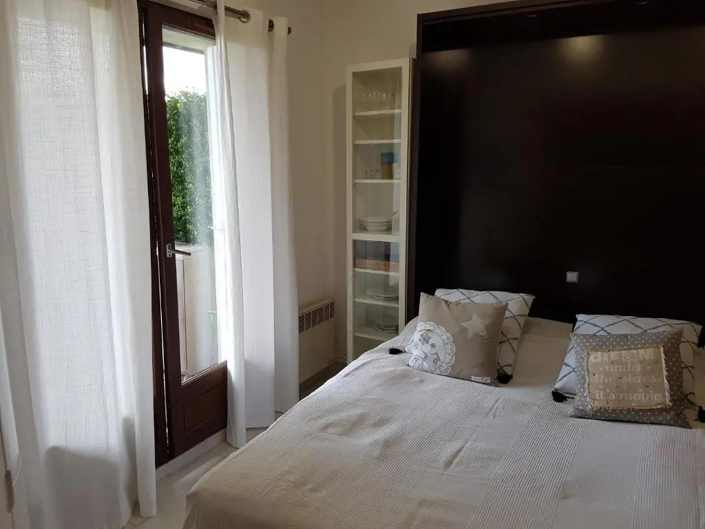 Appartement 2 pièces rez-de-jardin à 2 pas de la plage et de la thalasso