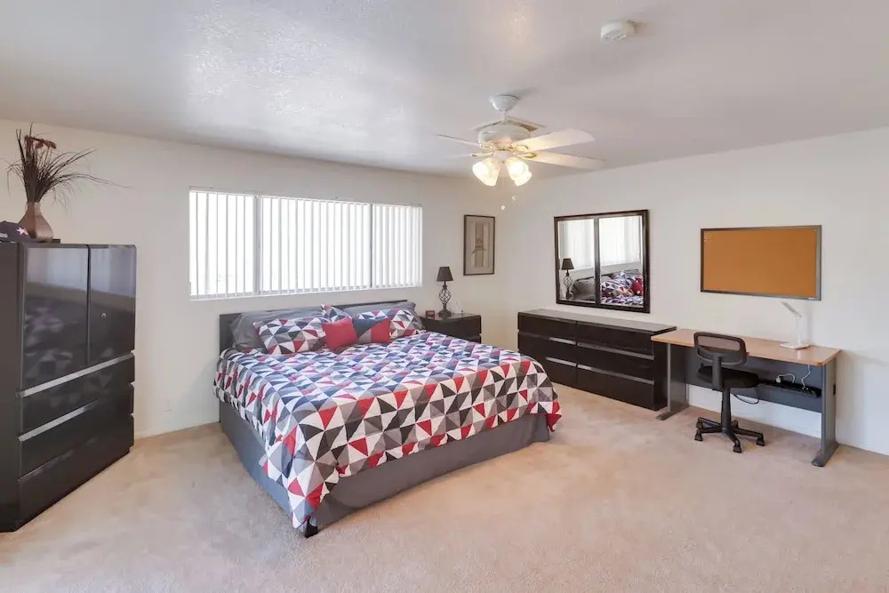 Quaint Bullhead City Getaway ~ 2 Mi to River!