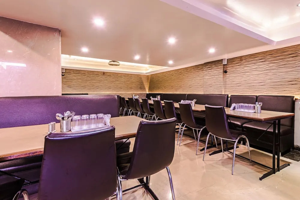 OYO 3323 Hotel Sheetal