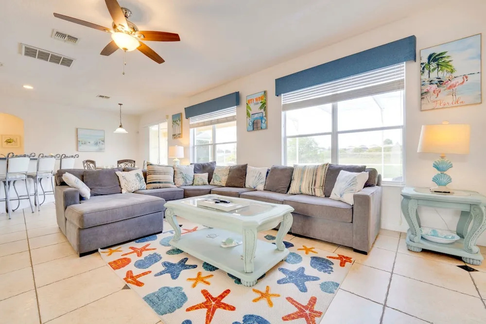 Large Villa - Close to Disney with extended patio and golf course views