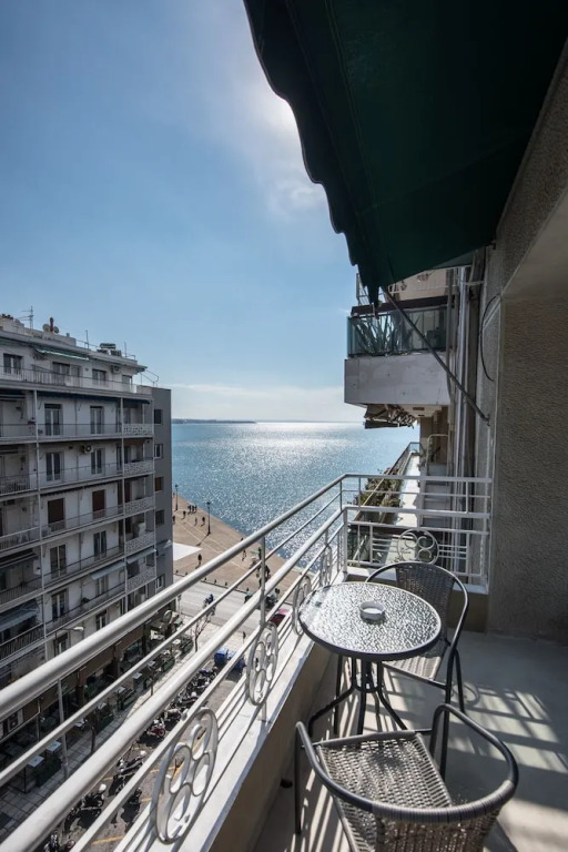 Thessaloniki Seaside Apartment A&B