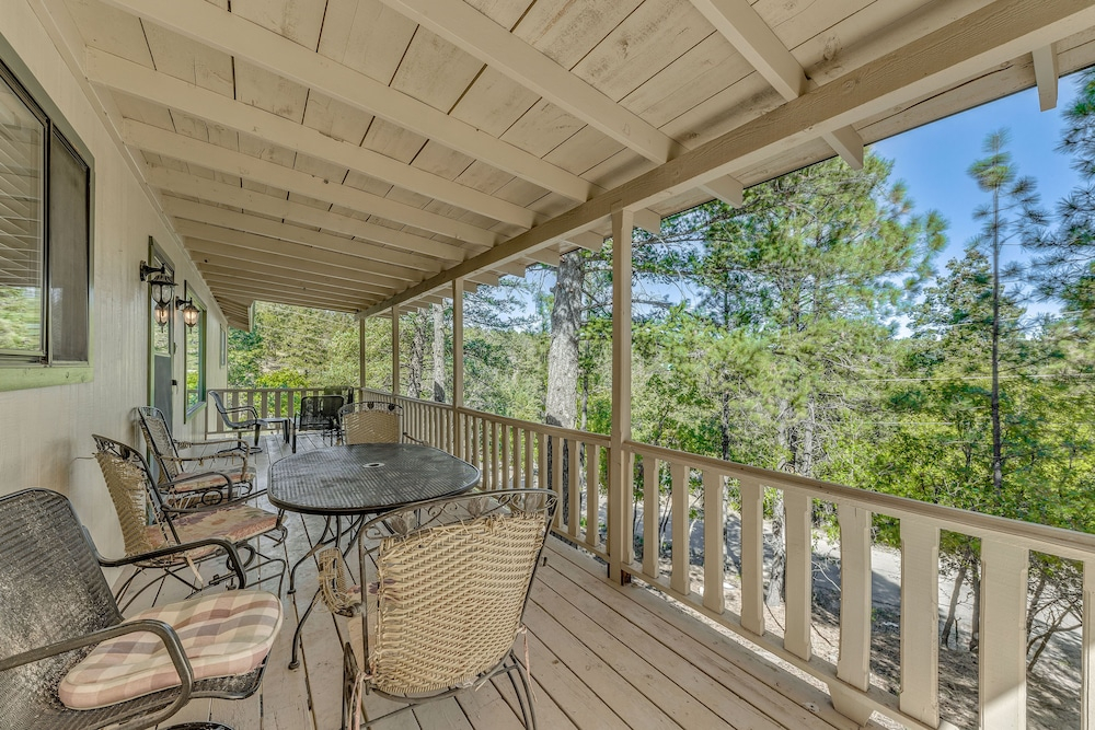 Ruidoso Cabin ~ 2 Mi to Alto Lake!