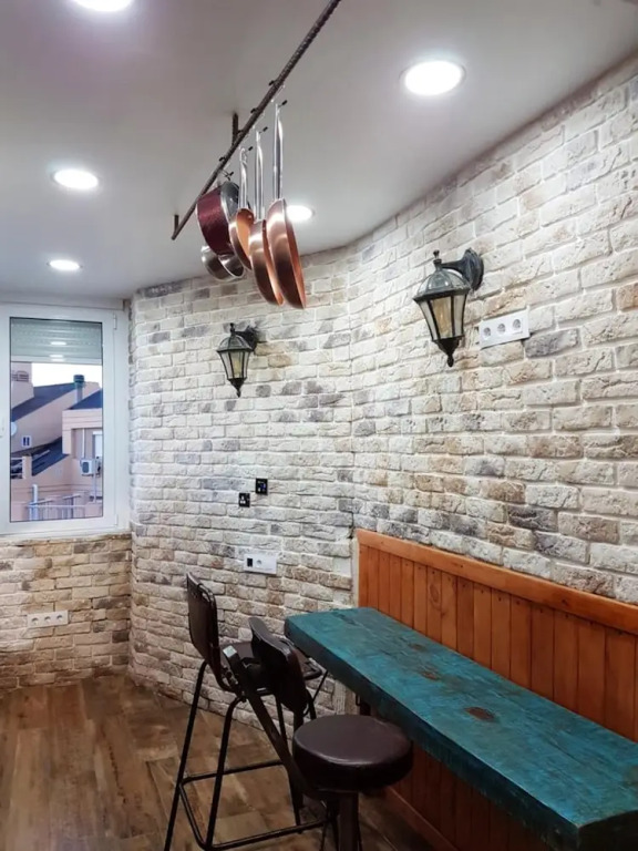 Studio in La Línea de la Concepción, With Wonderful City View, Balcony and Wifi