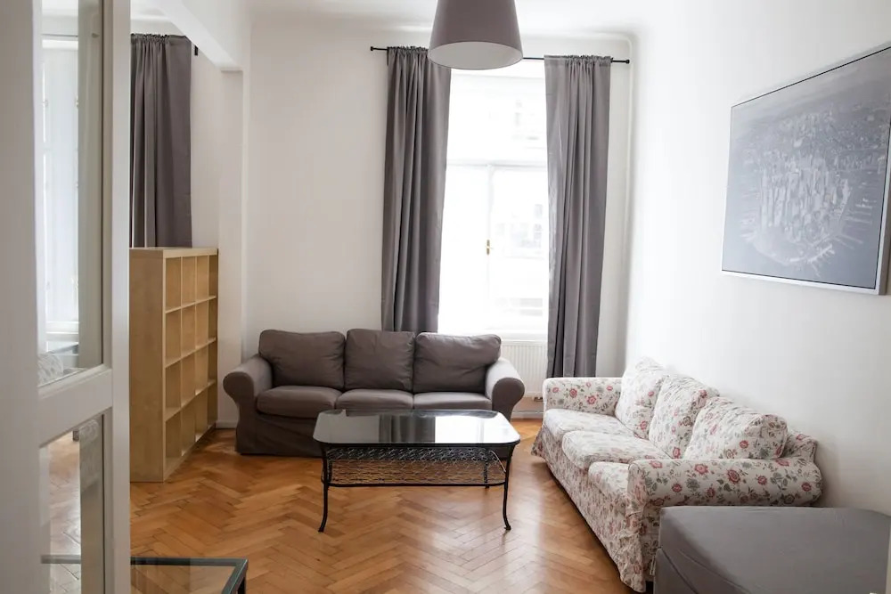 Spacious 2 Bedroom Apartment With Nice Terrace