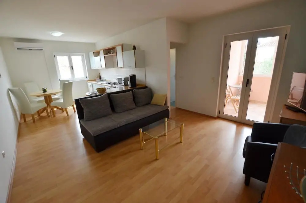 Kliska Apartment